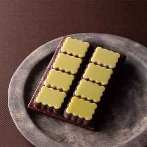 《オリヴィエ・ヴィダル》 タブレット ノワール ピスターシュ